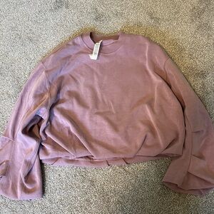 Lululemon Voluminous Sleeve Pullover